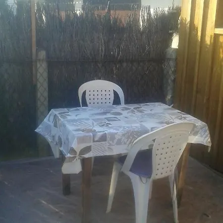 公寓 Studio In De Buch With Terrace And Wifi 10 Km From The Beach *